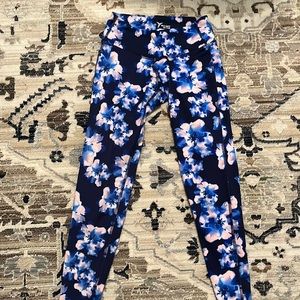 XS petite fitted old navy active leggings